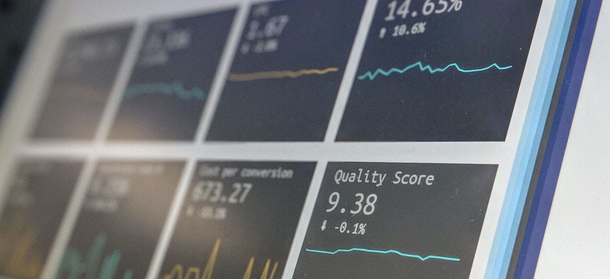 Benchmark-Vergleich: DuckDB vs. Spark bei lokaler Parquet-Verarbeitung mit Speedup-Faktor